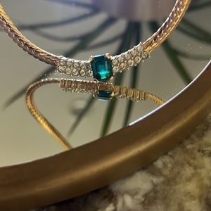 Authentic Nina Ricci Vintage gold plated emerald green Swarovski crystal